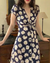 V-neck Daisy Floral Lace-up Button Bodycon Midi Dress