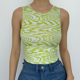 Contrast ripple print crewneck sleeveless crop top