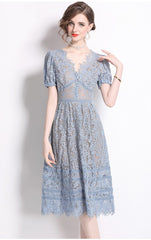 V-neck Vintage Lace Puff Sleeve Single-breasted Midi Dresses