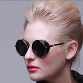 Suzan Round Frame Retro Sunglasses