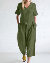 Solid Color Loose Fit Overall Jumpsuit with Pockets