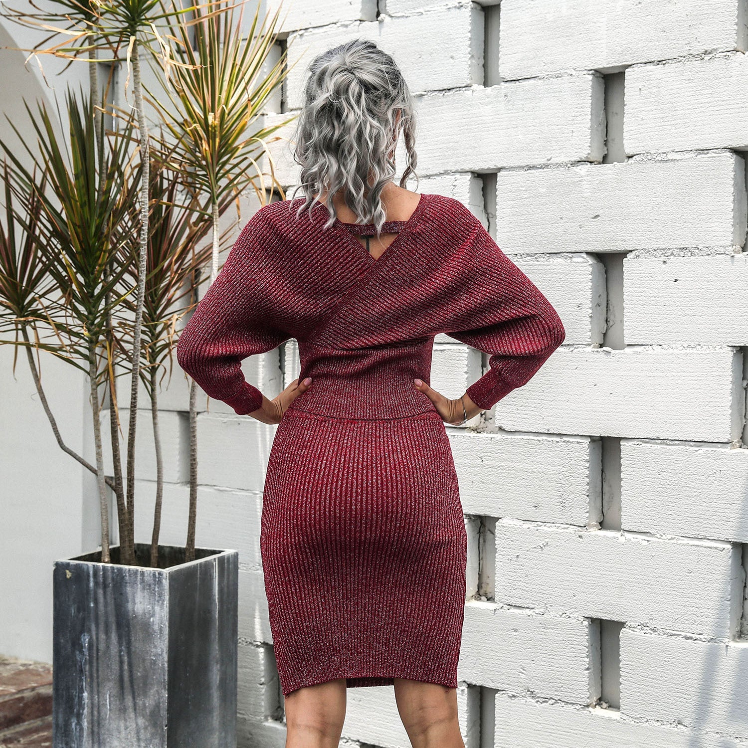 V-neck Knit Backless Bodycon Midi Dresses Two-piece Set