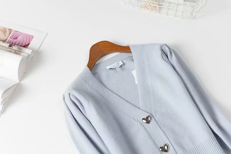V-neck Heart Shape Button Single-breasted Knit Cardigan