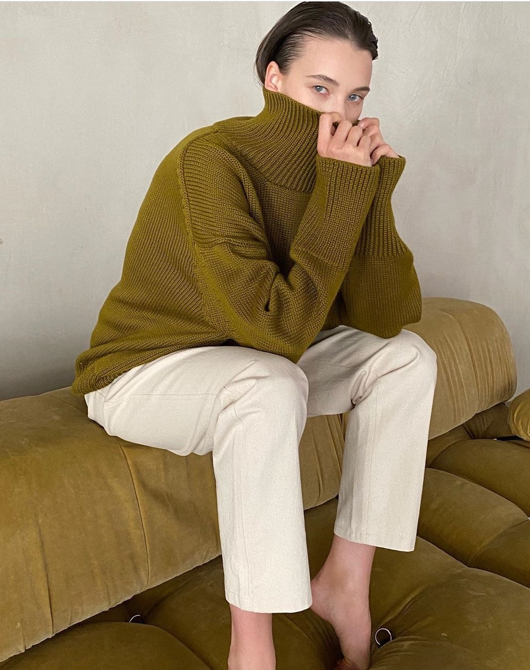 Splicing High Pile Collar Knit Sweater