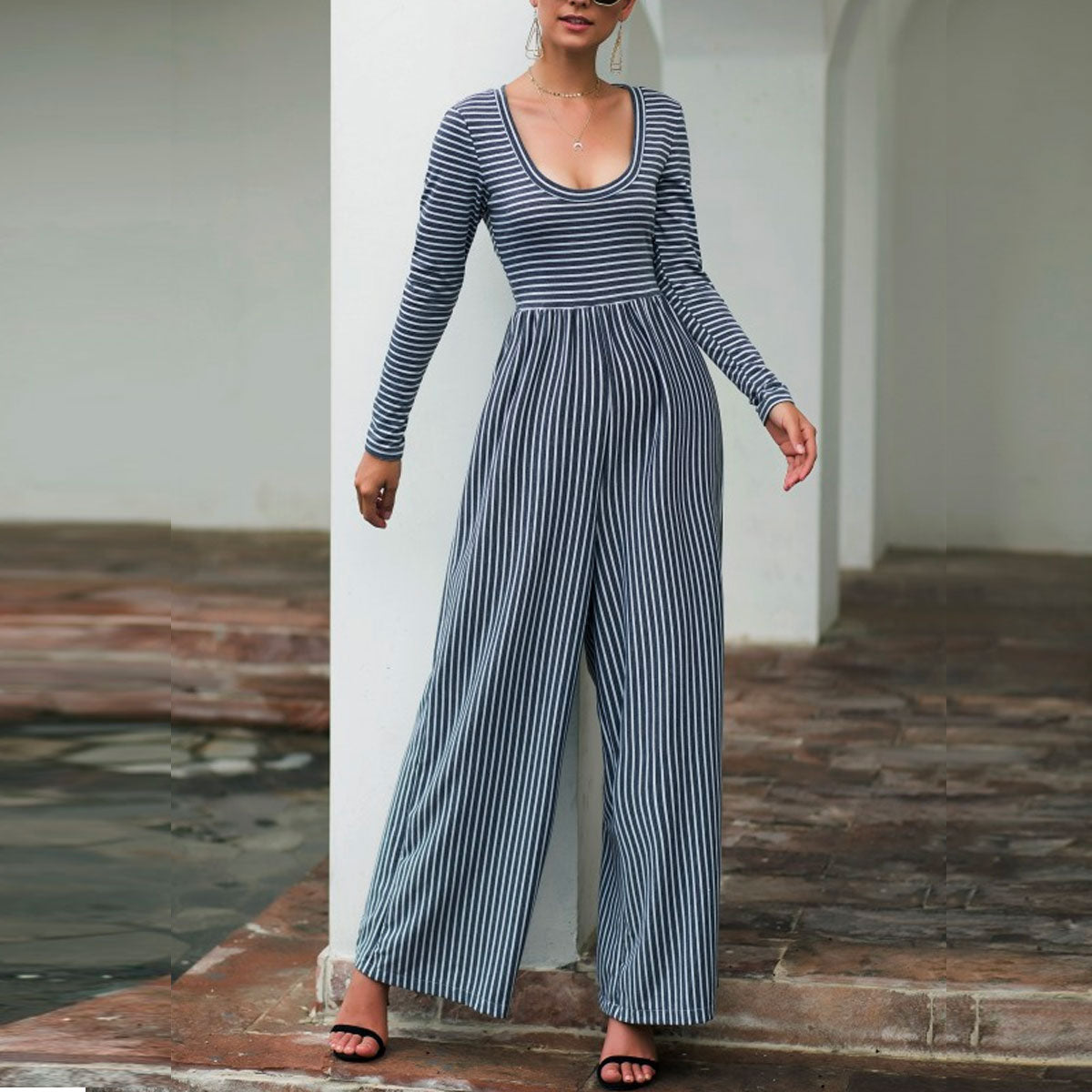 U-neck Sexy Wide-leg Long-sleeved Striped Jumpsuit