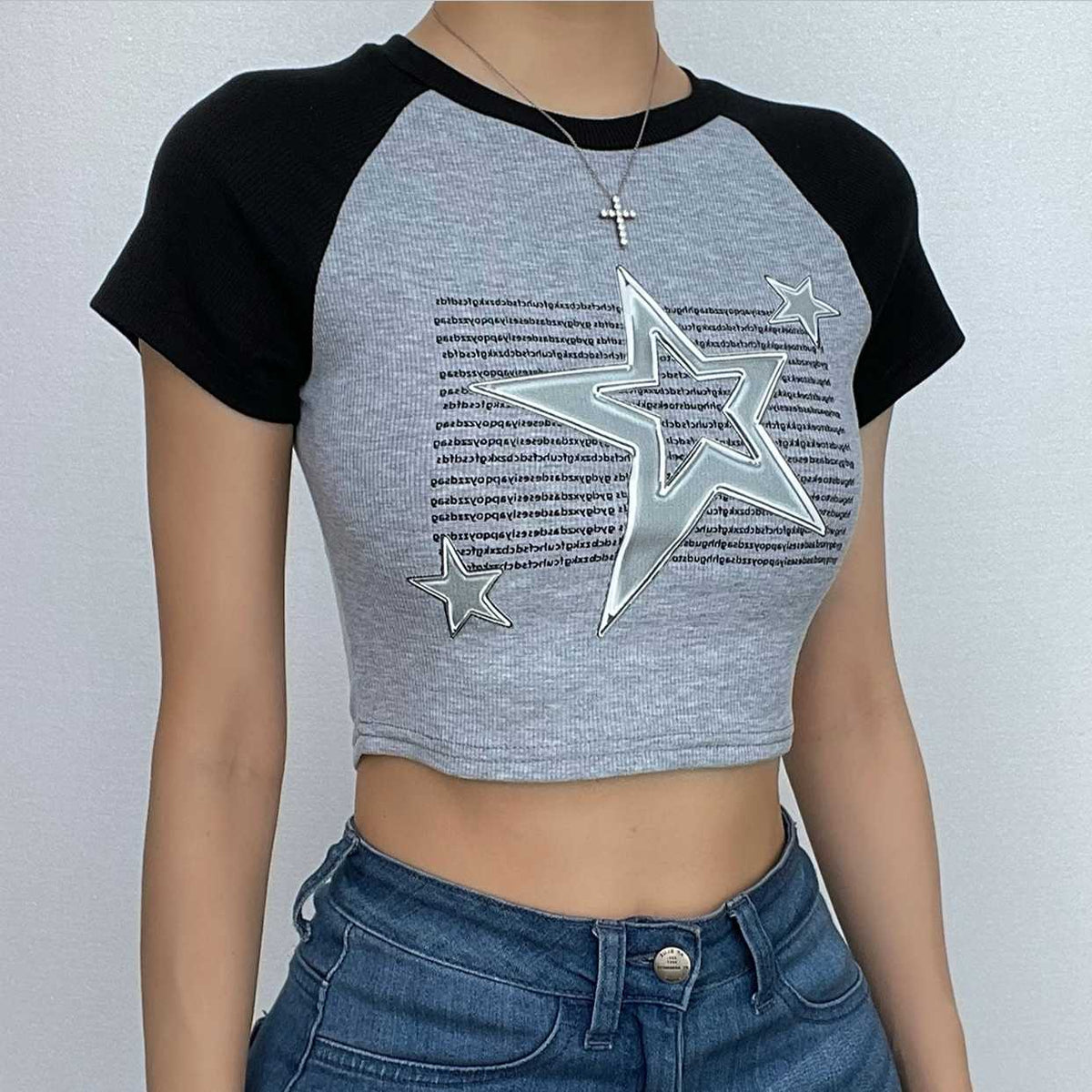 Ribbed patchwork star pattern contrast short sleeve crop top