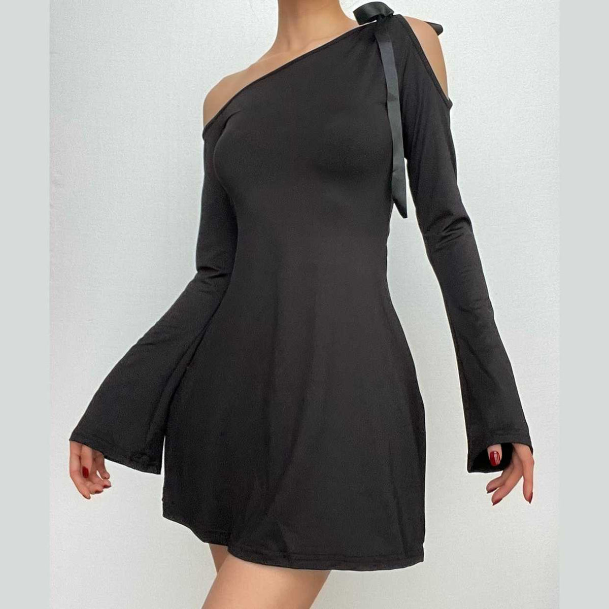 Self tie irregular one shoulder long sleeve solid mini dress