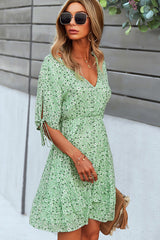 Floral Print Elastic Waist V Neck Mini Dress