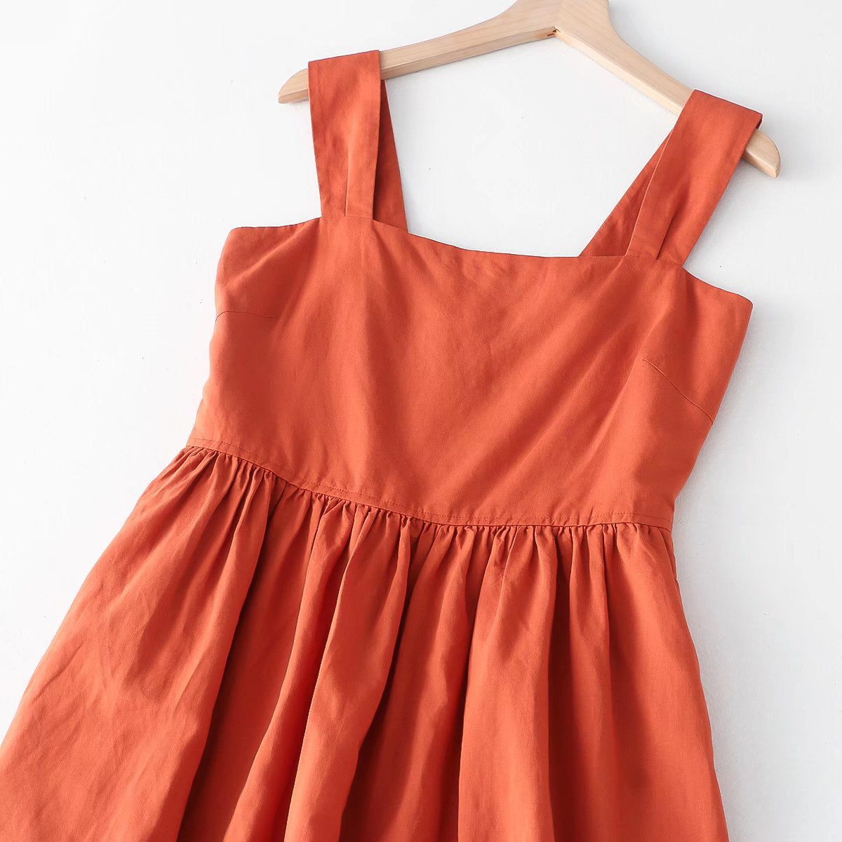 Solid Color Sleeveless Backless Midi Dress