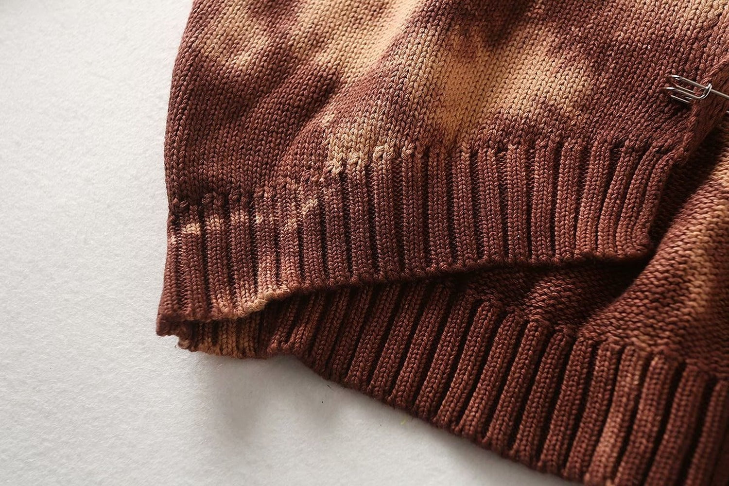 Tie-dye Brooch Button Knitting Sweater Cardigan