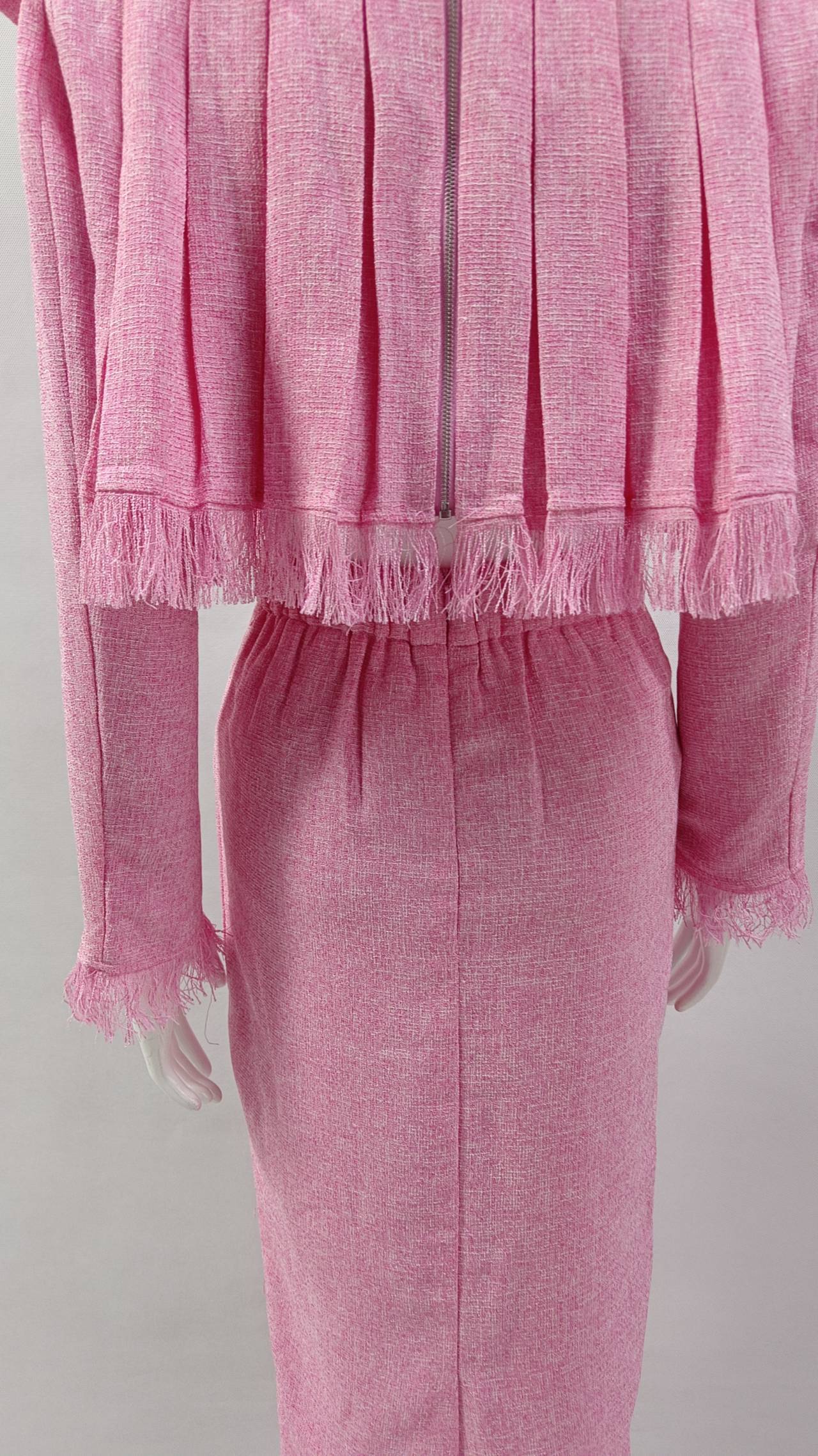 Eileen Stand Collar Rhinestone Bow Top Tassels, Skit Set