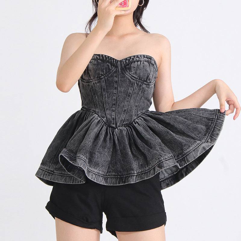 Ariah Sweetheart Peplum Top