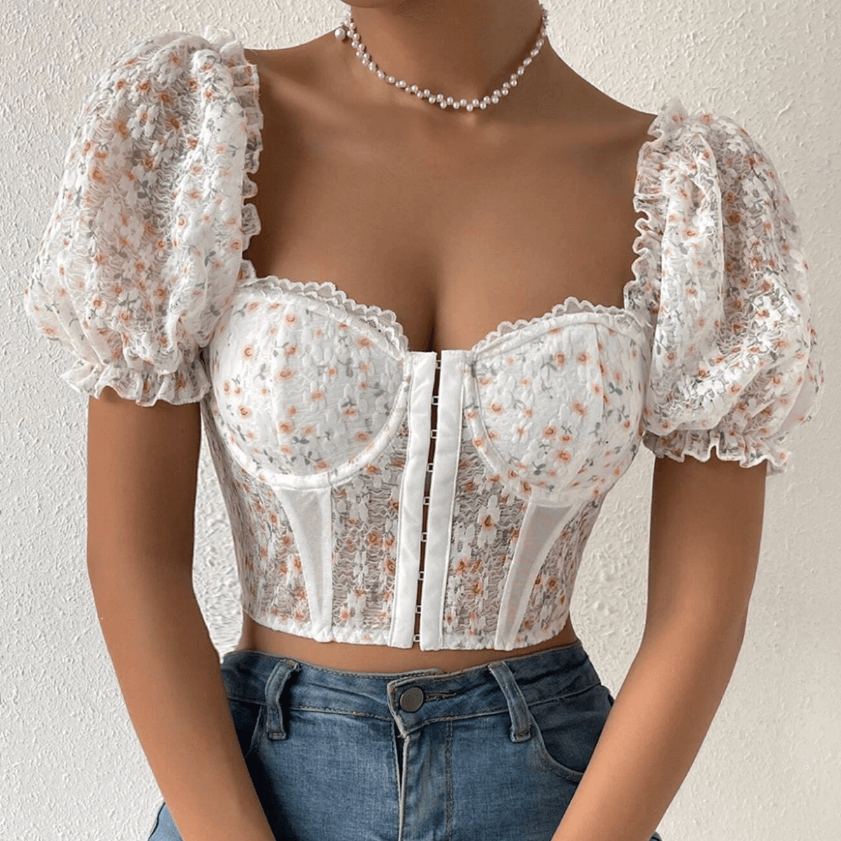 Cassie Sweetheart Floral Hook And Eye Crop Top