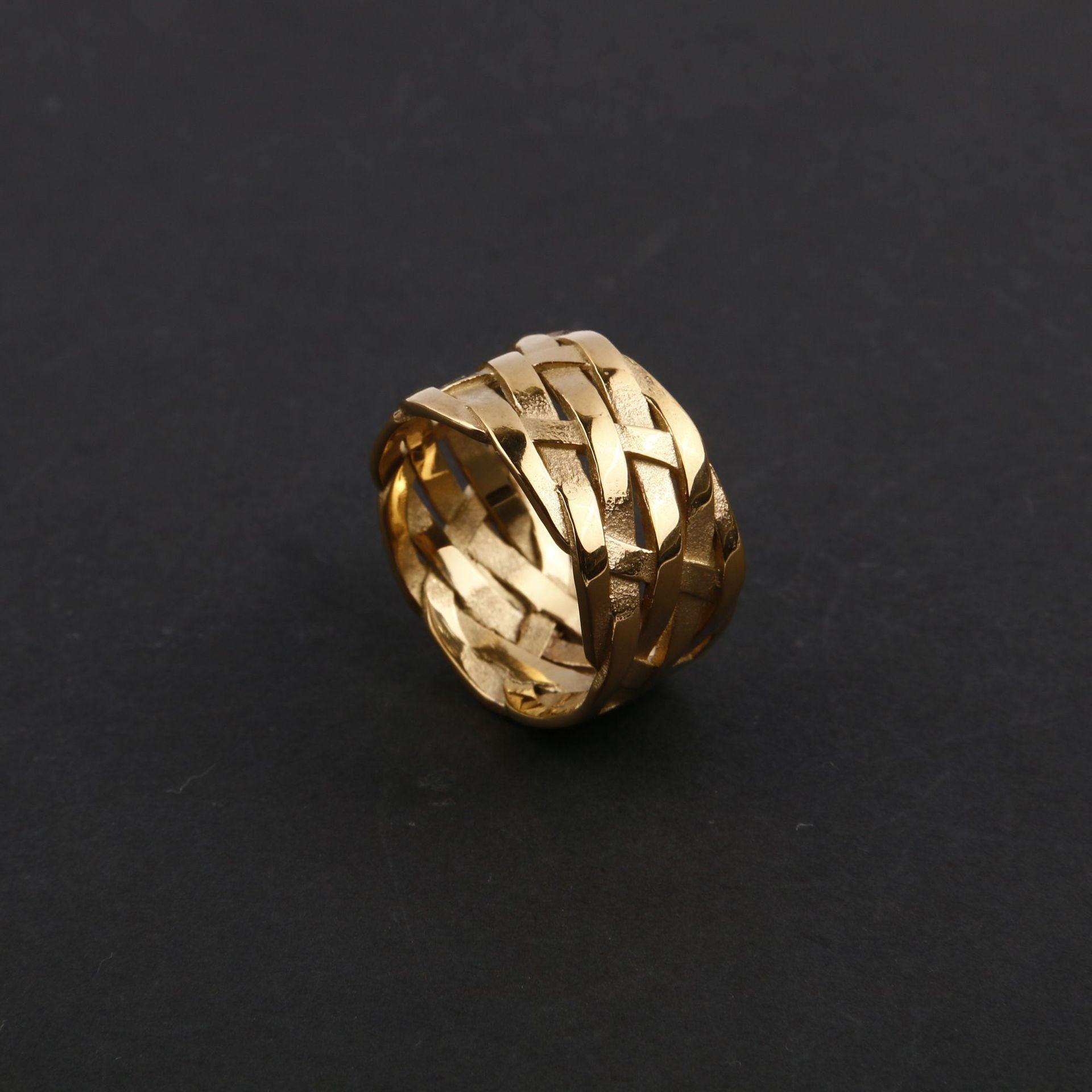 Celandine Woven Ring