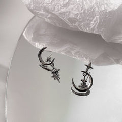 Moon pendant earrings