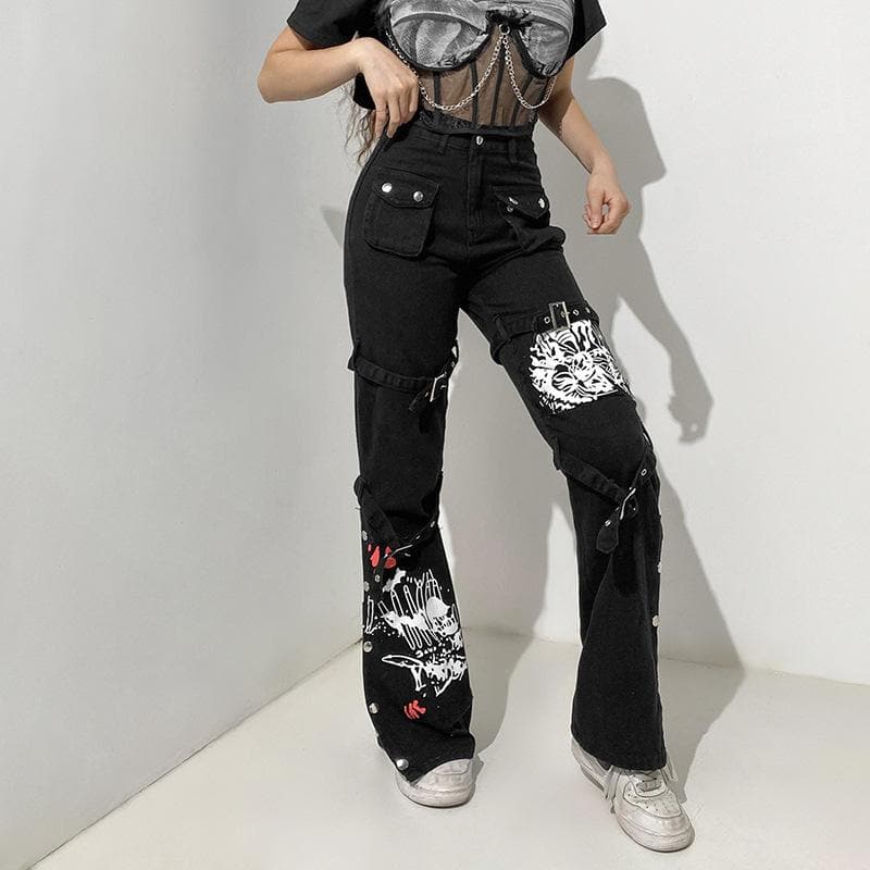 Button contrast abstract pattern cargo pocket high rise jeans