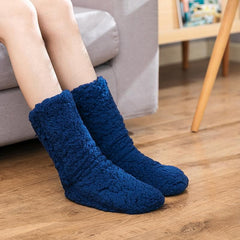 Warm fluffy solid medium socks