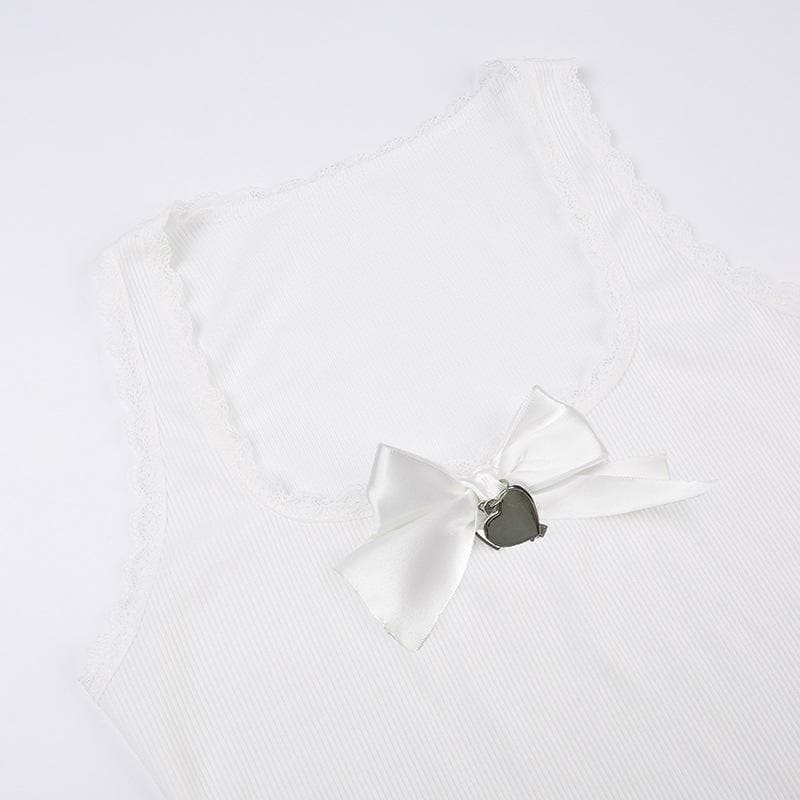 Ribbed metal tag lace hem square neck sleeveless crop top