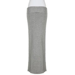 Knitted solid low rise maxi skirt