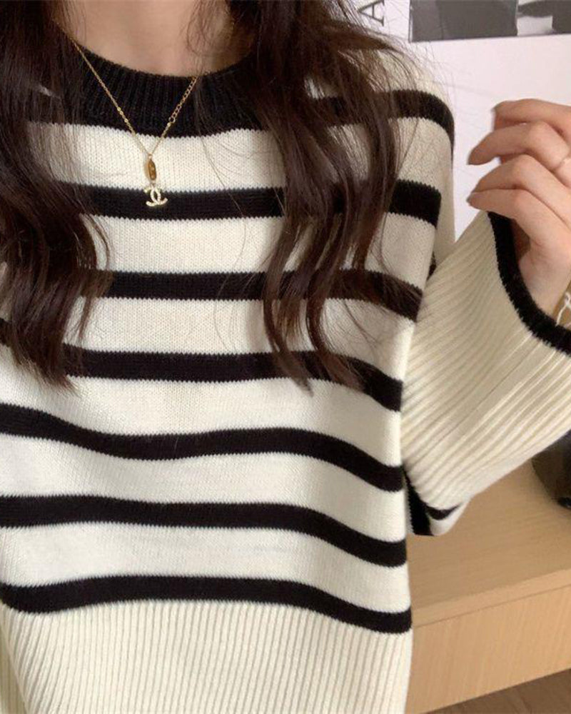 Round Neck Striped Sweater Top Loose Side Slit Pullover Sweater