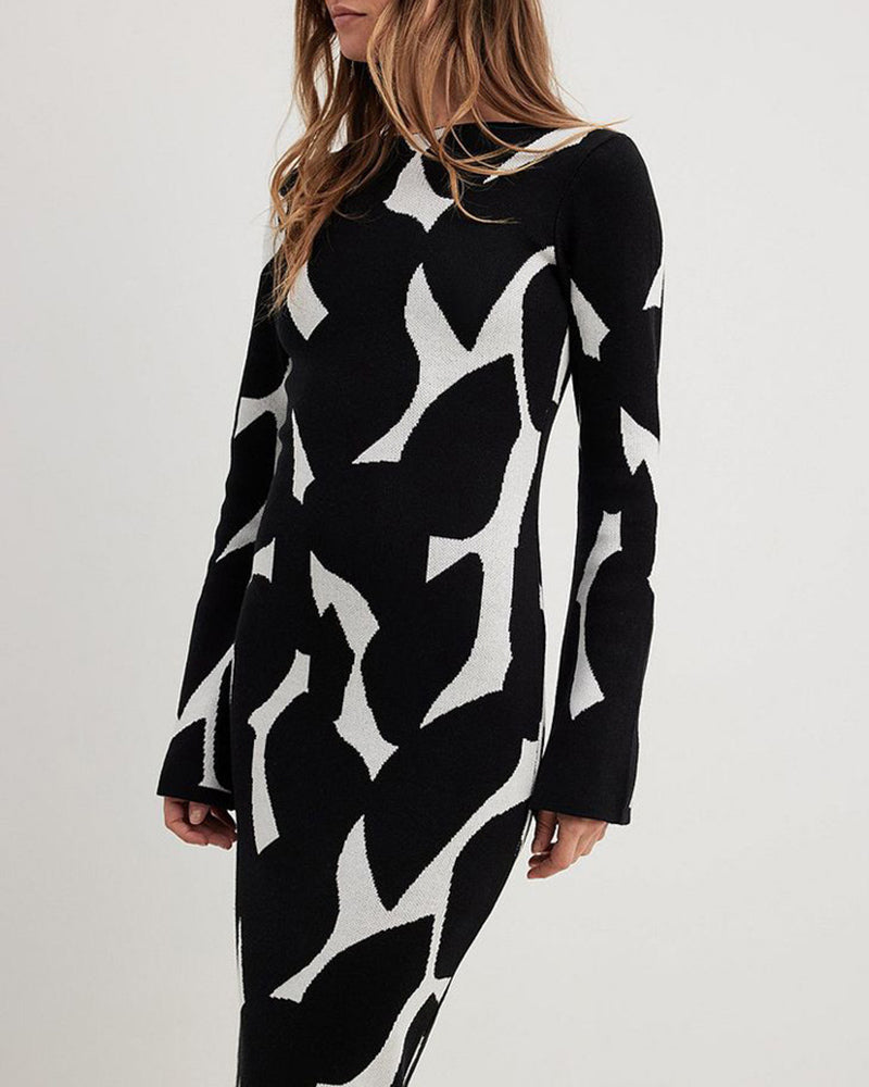 Black And White Long Sleeve Knit Maxi Dress