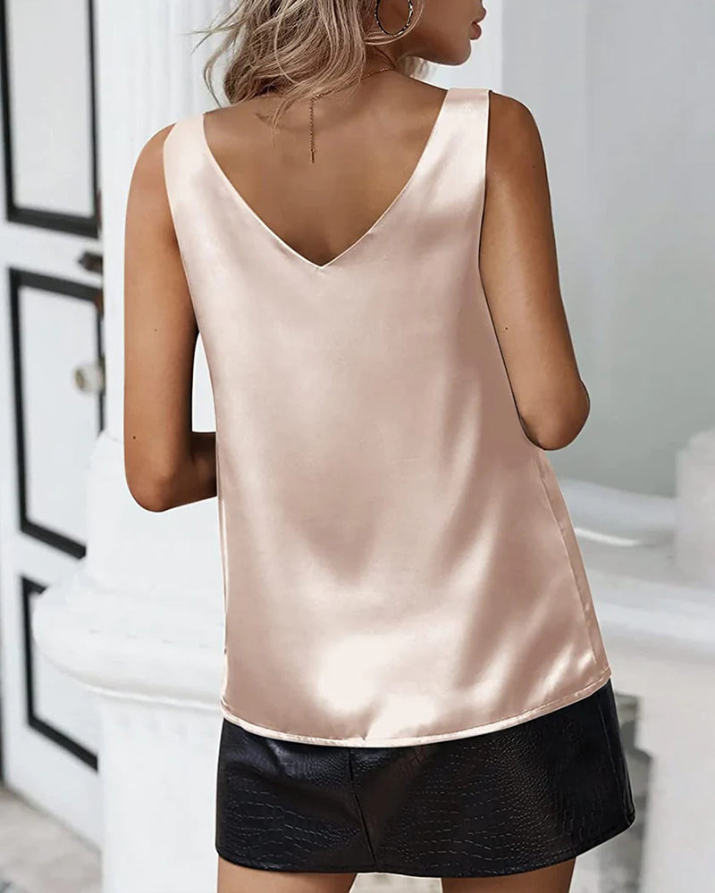 Zeagoo Women 2023 Silk Satin Tank Top Casual V Neck Camisole Blouses Loose Sleeveless Cami Basic Tank Shirt (US Only)