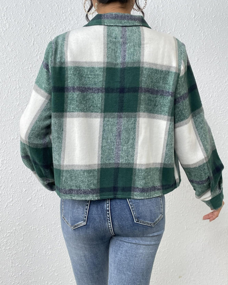Zeagoo Flannels for Women Cropped Shacket Jacket Fashion Plaid Button Down Shirt 2023 Fall Coat Tops