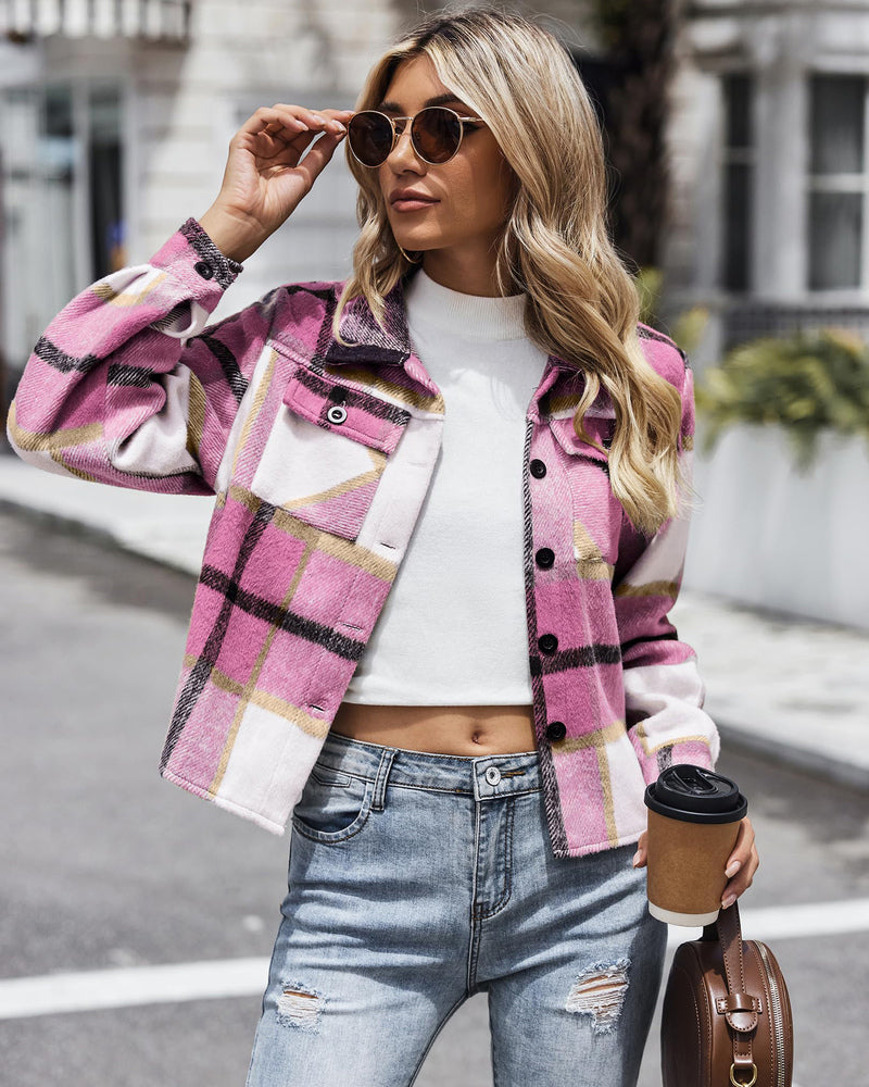 Zeagoo Flannels for Women Cropped Shacket Jacket Fashion Plaid Button Down Shirt 2023 Fall Coat Tops