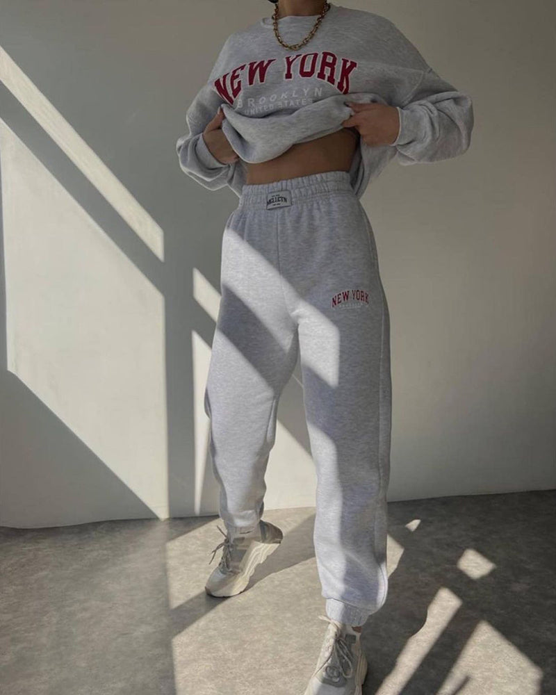 Two Piece Outfits Casual Lounge Sets Round Neck Sweatshirt Pullover with Hip Hop Pants