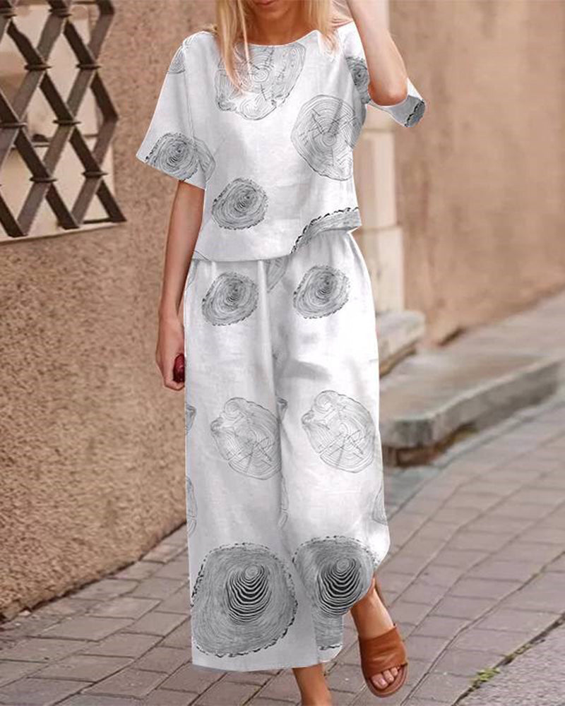 Short Sleeve Tops and Wide Leg Pants Casual Loose Fit Retro Print Two Piece Loungewear Sets